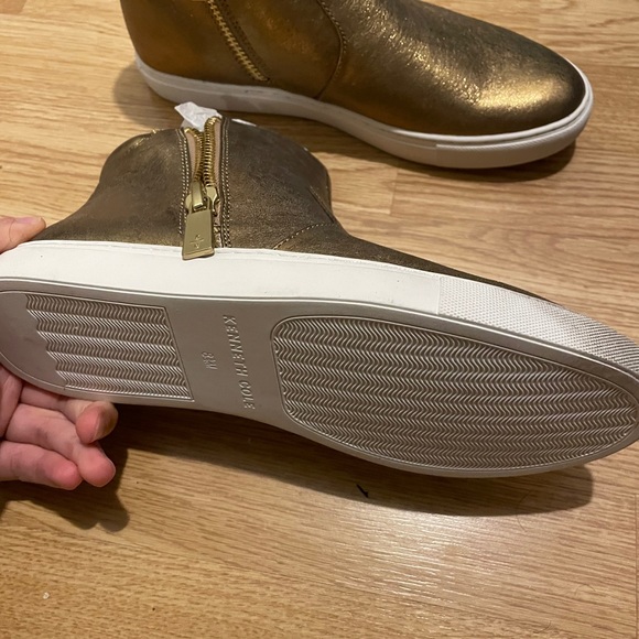 Kenneth Cole New York Women's Kiera High Top Gold - Picture 4 of 4